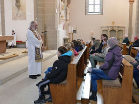 1. Advent in Sankt Crescentius (Foto: Karl-Franz Thiede)